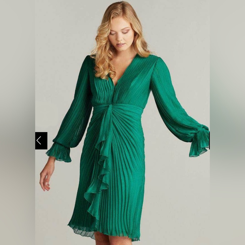 Tadashi Shoji Green Pleated Chiffon Cocktail Dress